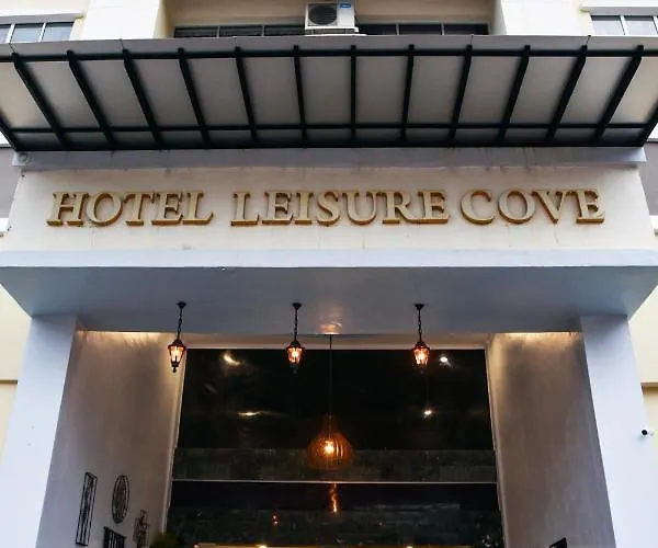 Leisure Cove Hotel And Apartments