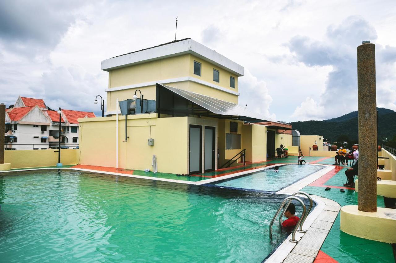 Hotel Leisure Cove And 4*