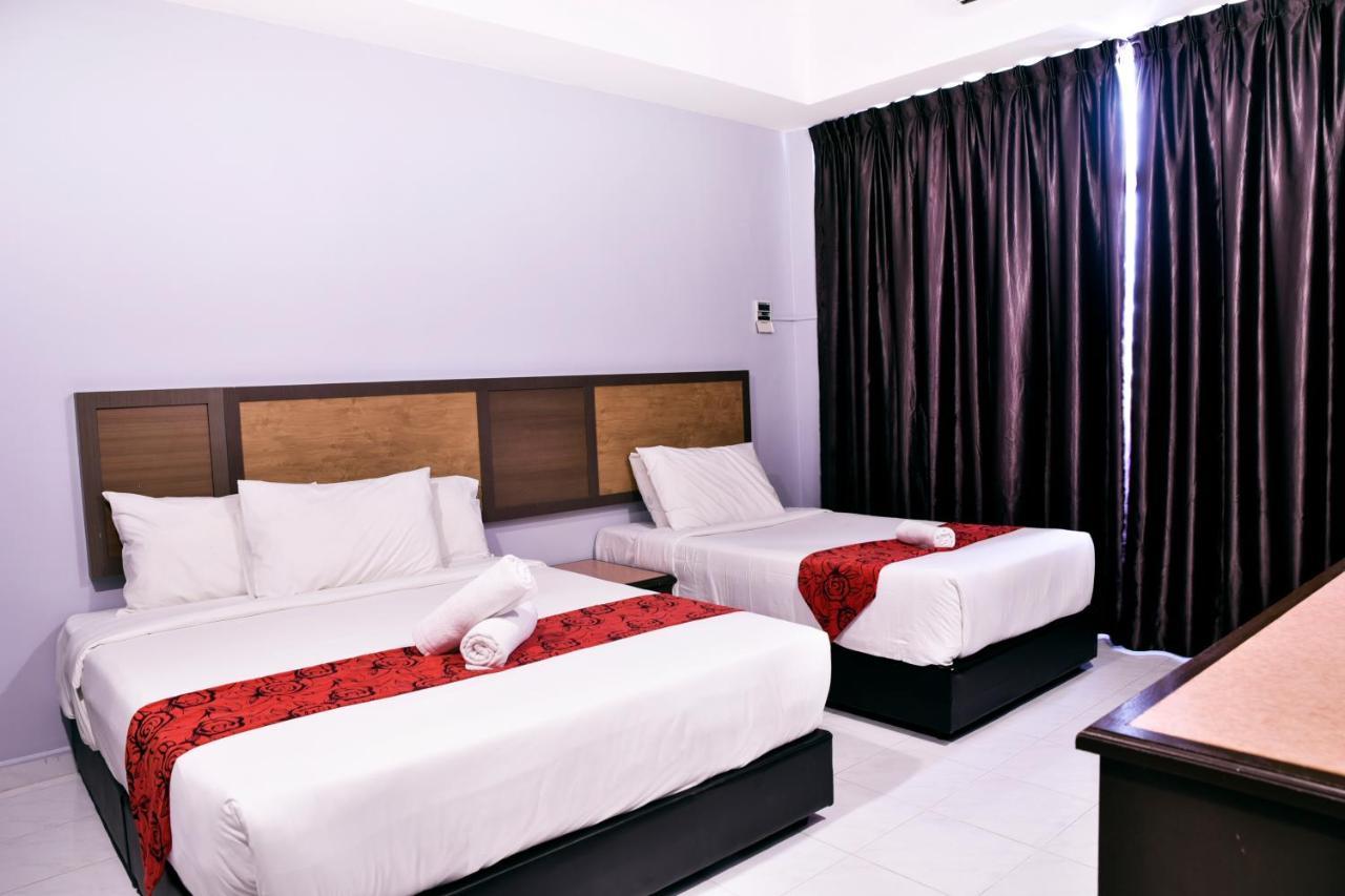 Hotel Leisure Cove And 4*