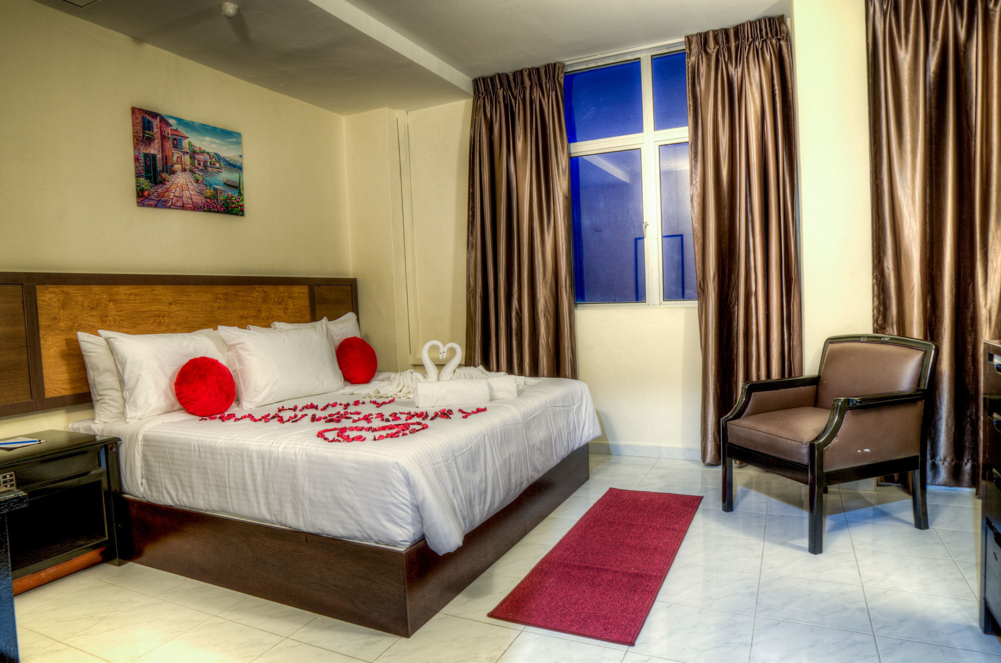 Leisure Cove And Hotel 4*